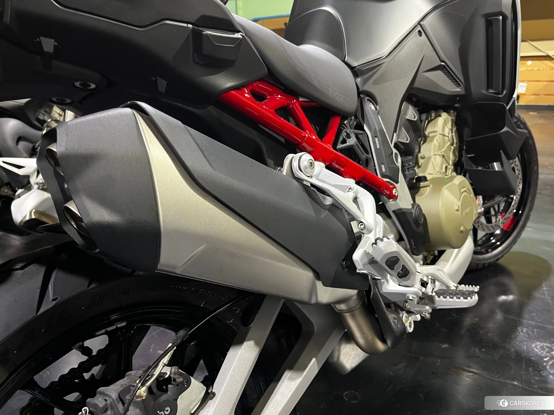 Проданный Ducati MULTISTRADA V4 S id 4320520 из Японии, фото 7