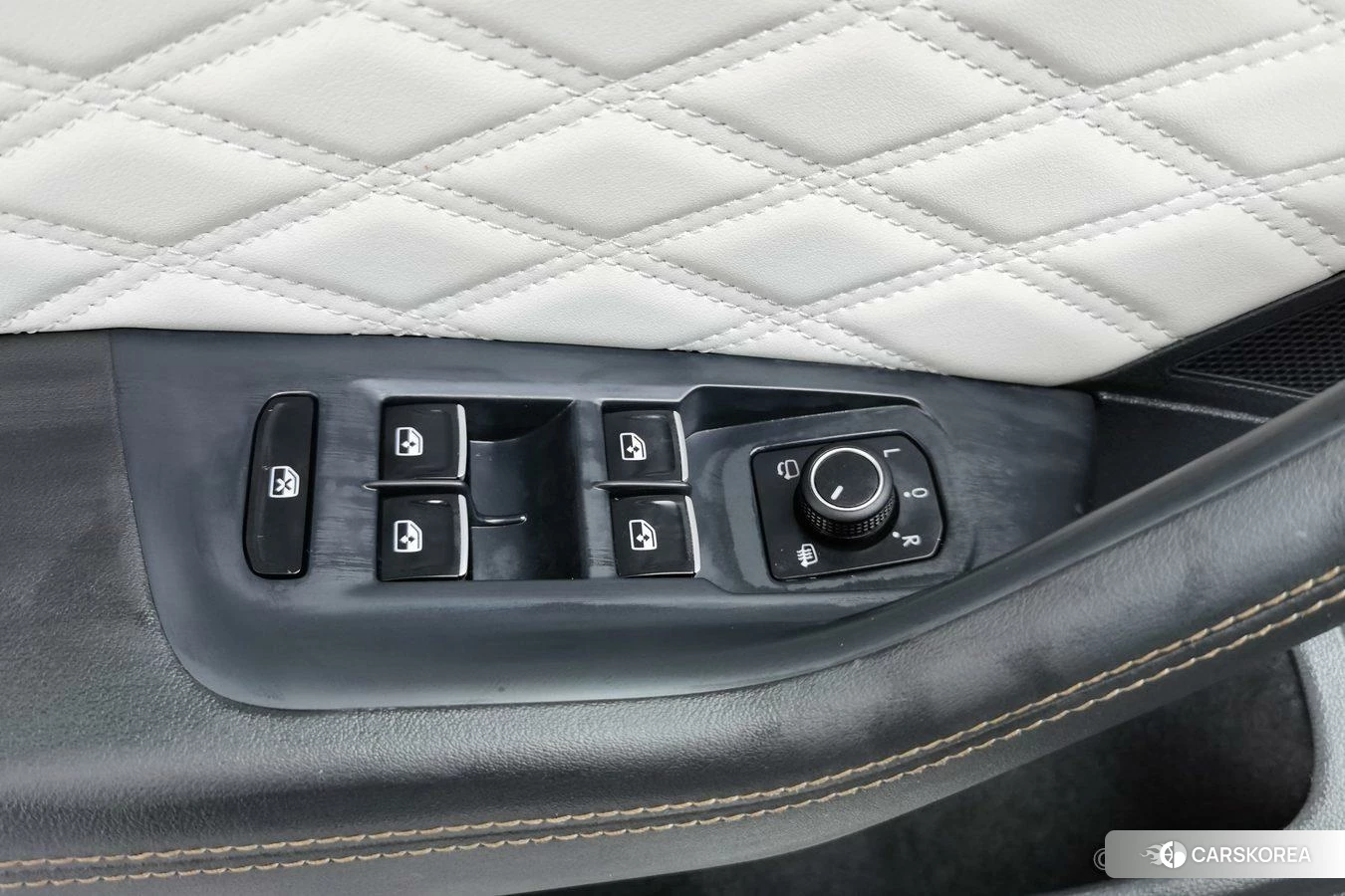 Volkswagen Magotan id 4454535 из Китая 22