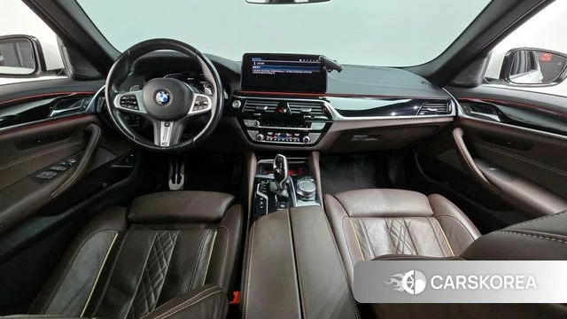 BMW 5 Series (G30) id 4355869 из Кореи 17