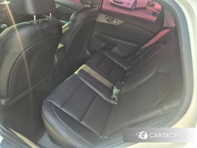 Kia Come New K3 id 4397567 из Кореи 17