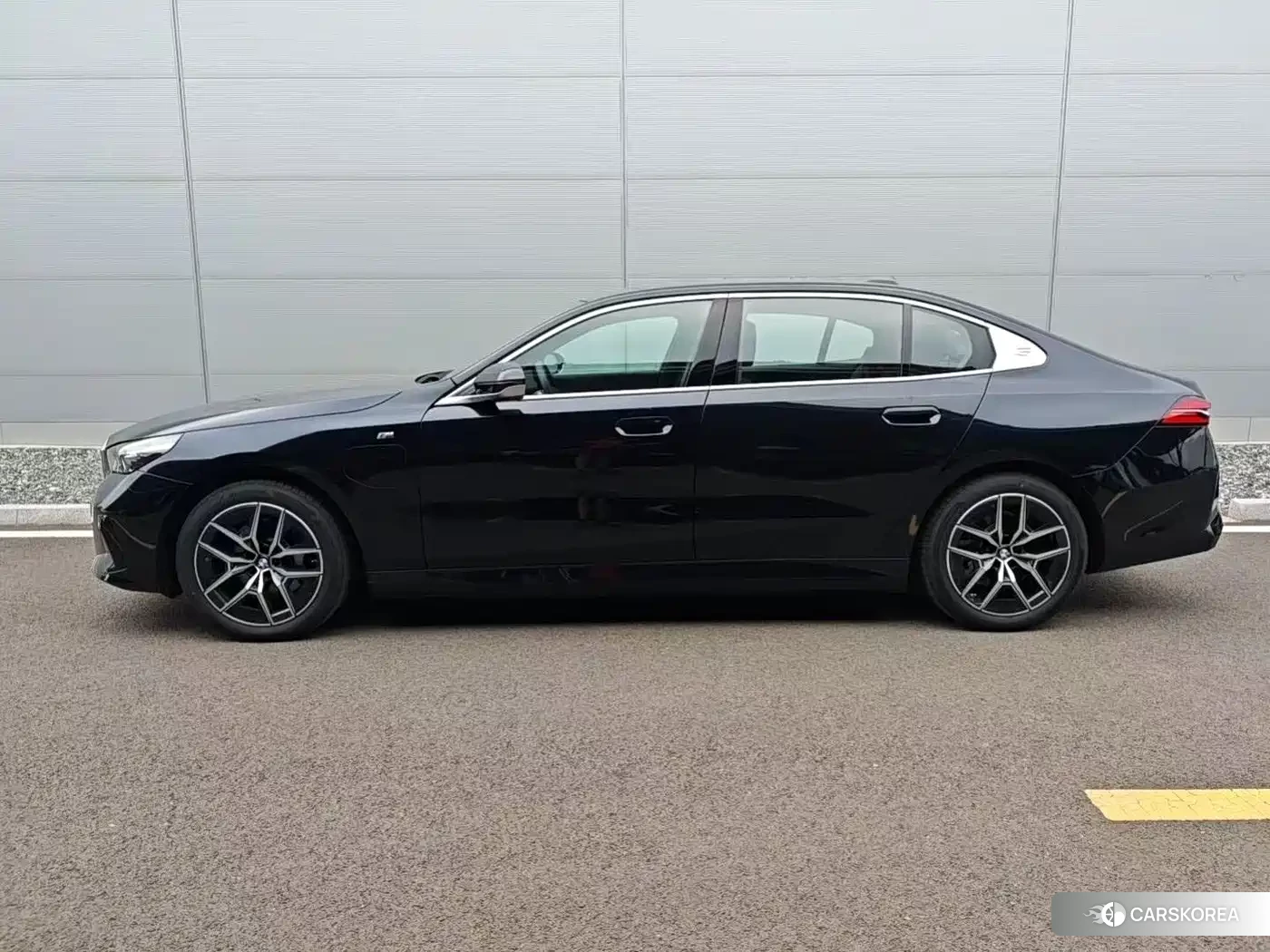 BMW i5 id 4570422 из Китая 11