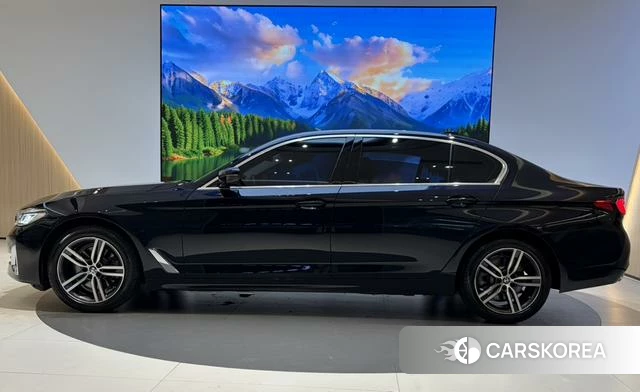 BMW 5 series id 4263999 из Китая 25