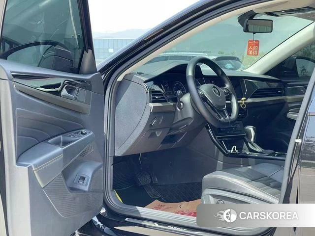 Volkswagen Passat id 4341808 из Китая 7