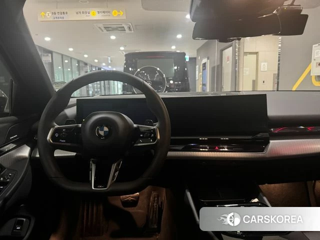 BMW 5 Series (G60) id 4514466 из Кореи 14