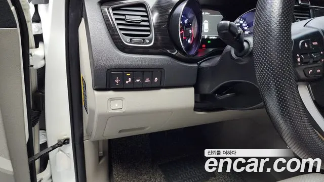 Kia The New Carnival id 2675155 из Кореи 17