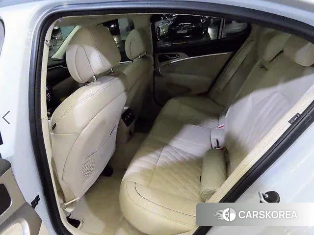 Genesis The New G70 id 2997350 из Кореи 17