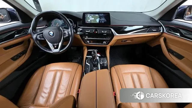 BMW 5 Series (G30) id 3617226 из Кореи 17