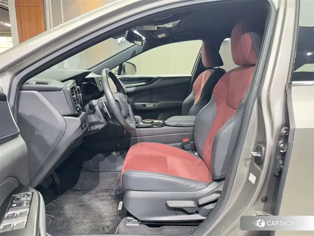 Lexus NX id 4628303 из Китая 20