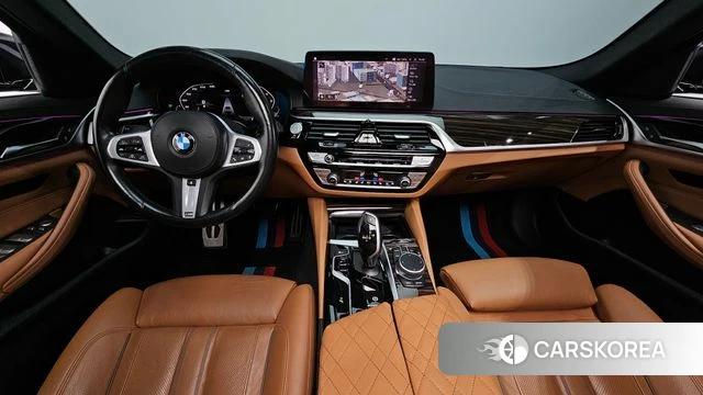 BMW 5 Series (G30) id 3860509 из Кореи 17