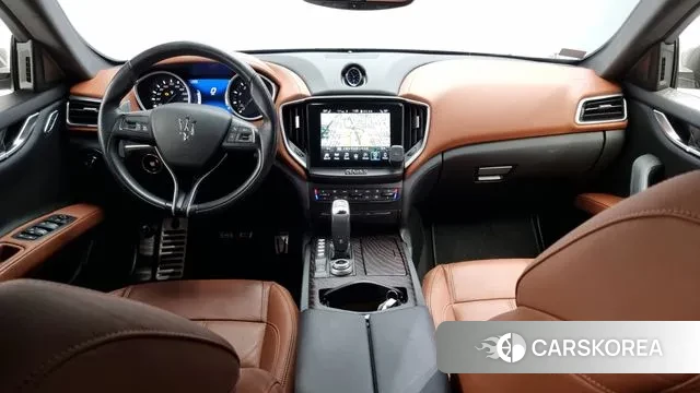 Maserati Ghibli id 3362179 из Кореи 17