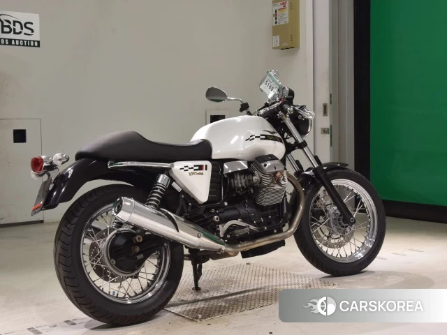 MOTO GUZZI V7 CLASSIC 2010 из Японии, фото 2