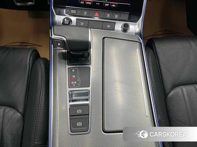Audi A6L id 4273806 из Китая 17