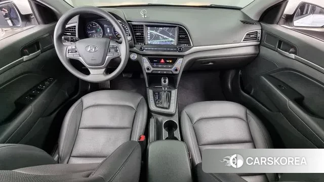 Hyundai Avante AD id 2981903 из Кореи 17