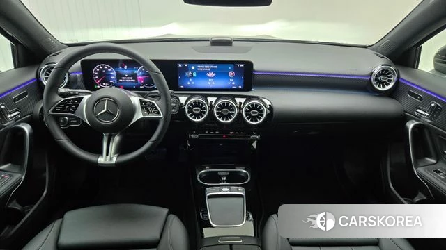Mercedes-Benz A-Class W177 id 4254947 из Кореи 14