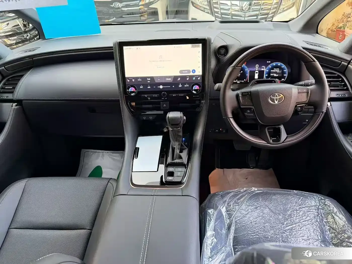Toyota Elfa id 4589489 из Китая 7