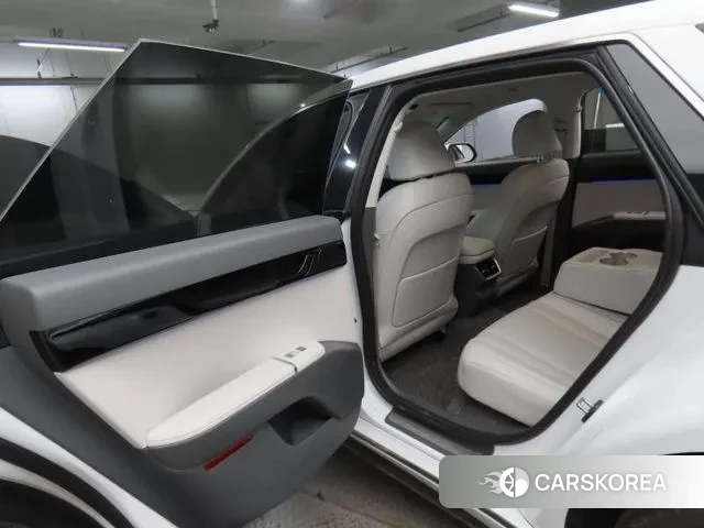 Hyundai Grandeur (GN7) id 3442504 из Кореи 7