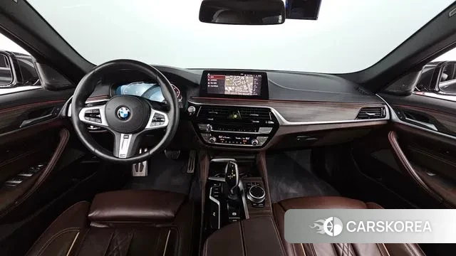 BMW 5 Series (G30) id 2891124 из Кореи 17