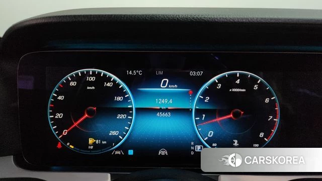 Mercedes-Benz E-Class W213 id 3843645 из Кореи 17