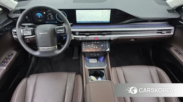 Hyundai Grandeur (GN7) id 3217902 из Кореи 17