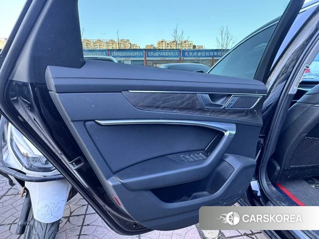 Audi A6L id 4259277 из Китая 7