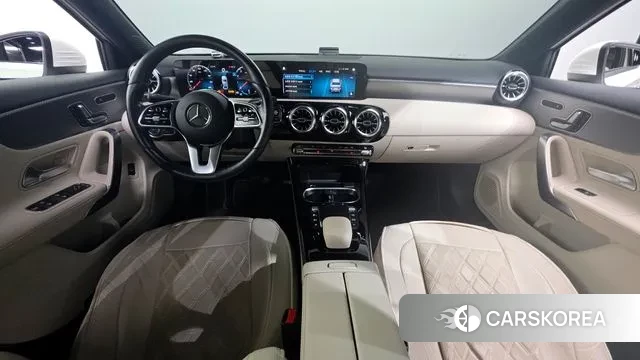 Mercedes-Benz A-Class W177 id 3007314 из Кореи 17