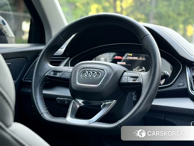 Audi Q5L id 4277681 из Китая 12