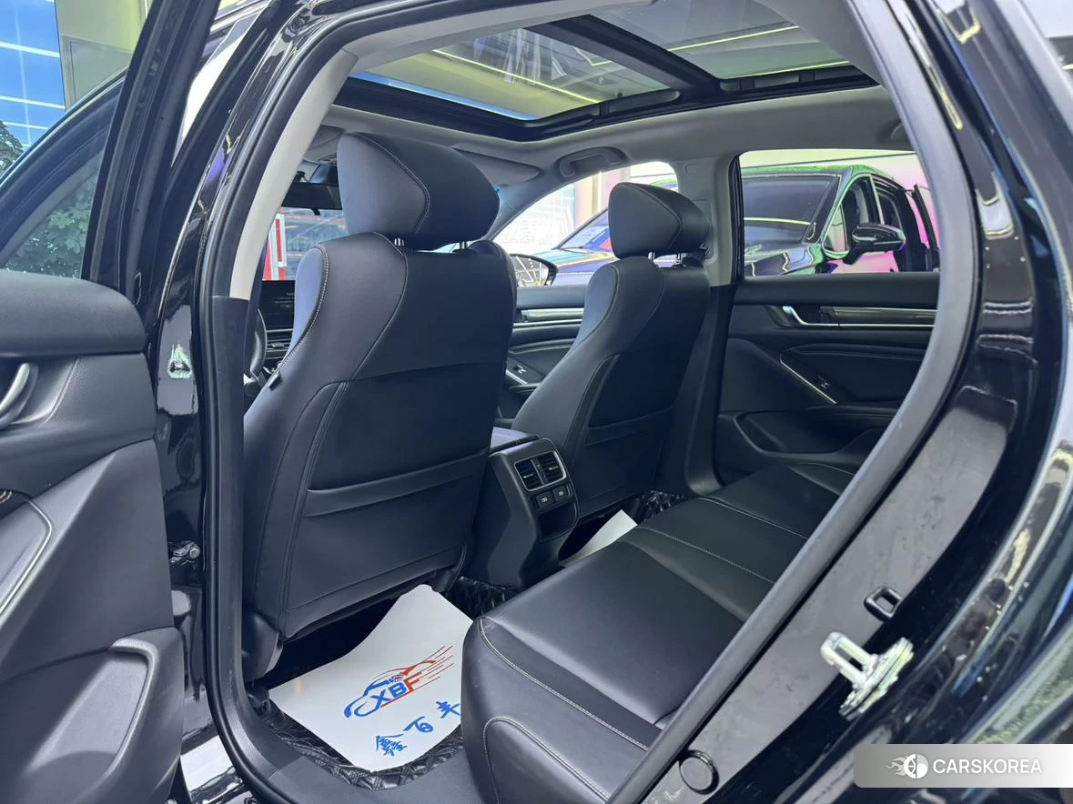 Honda Accord id 4454445 из Китая 9