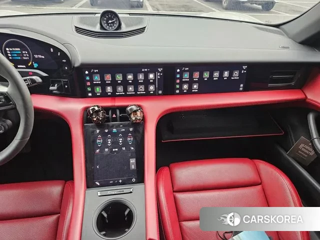 Porsche Taycan id 3525280 из Кореи 8