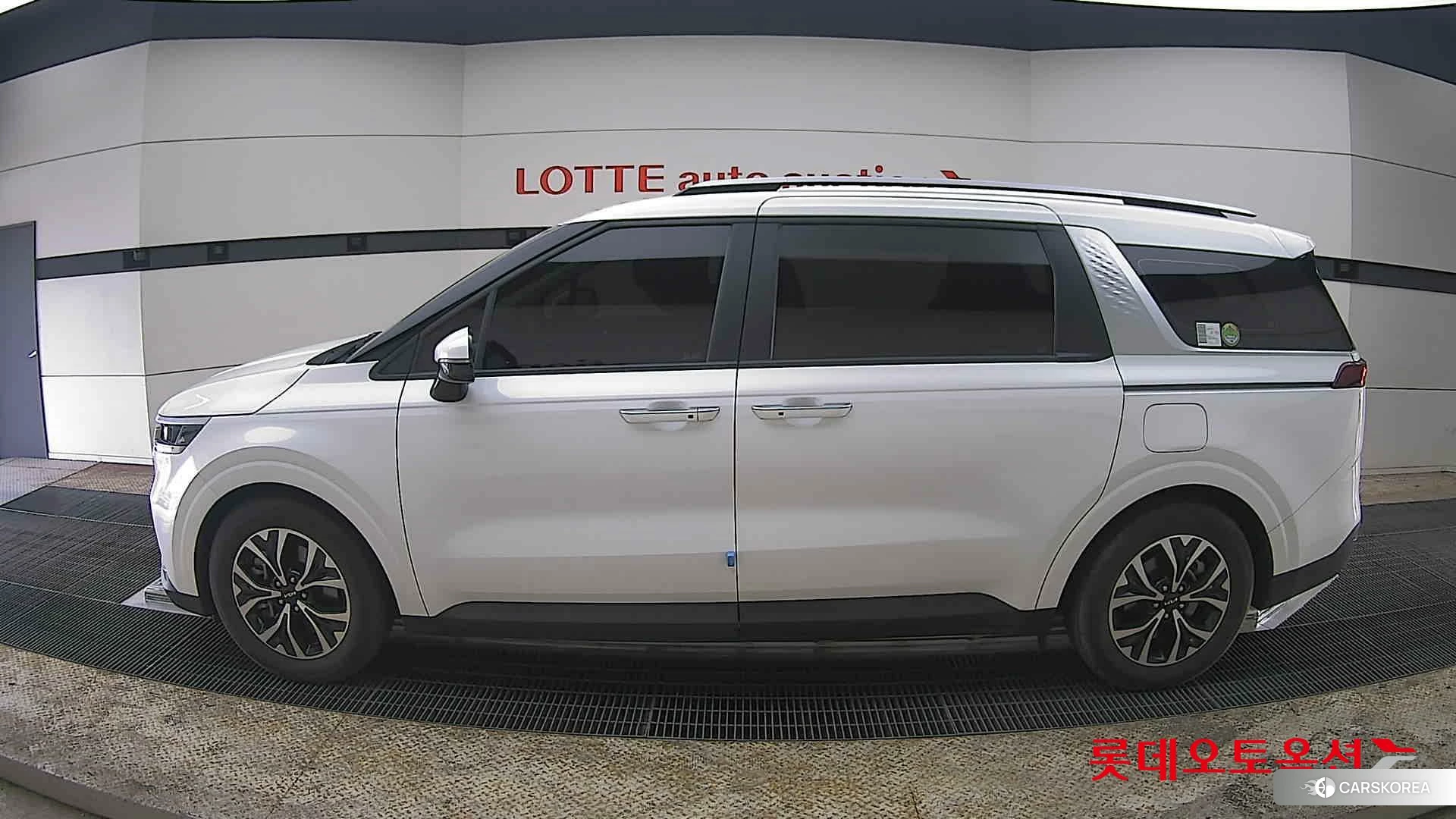 Kia Carnival id 3875747 из Кореи 34