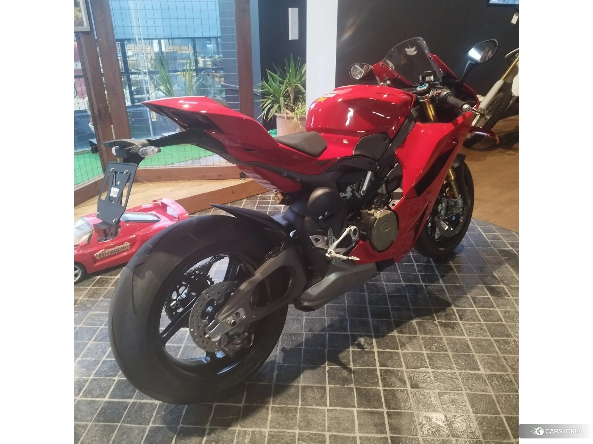 Проданный Ducati PANIGALE V4 S id 4320315 из Японии, фото 7