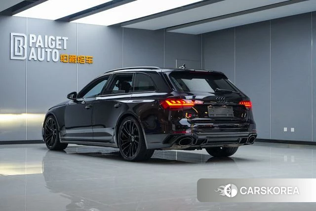 Audi RS 4 id 4393307 из Китая 17