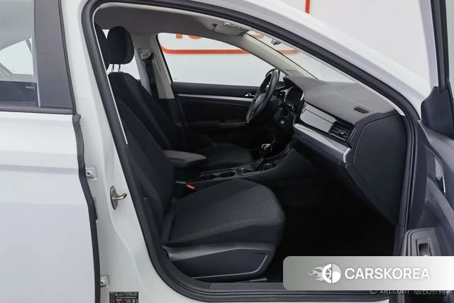 Volkswagen Bora id 4276321 из Китая 21