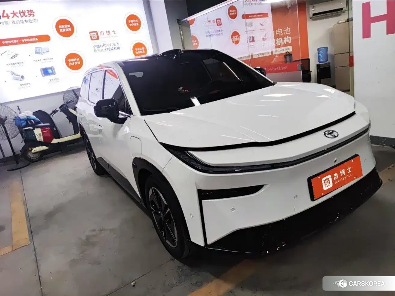 Toyota bZ3X id 4539261 из Китая 9