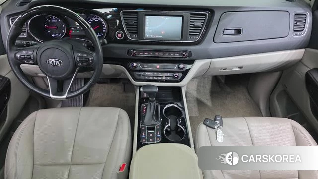 Kia The New Carnival id 3885682 из Кореи 17