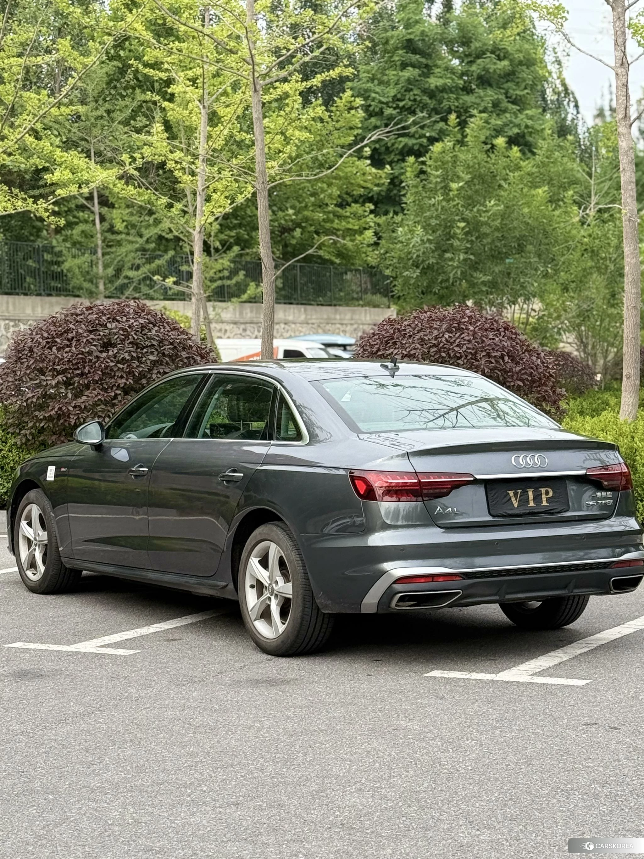 Audi A4L id 4486115 из Китая 7