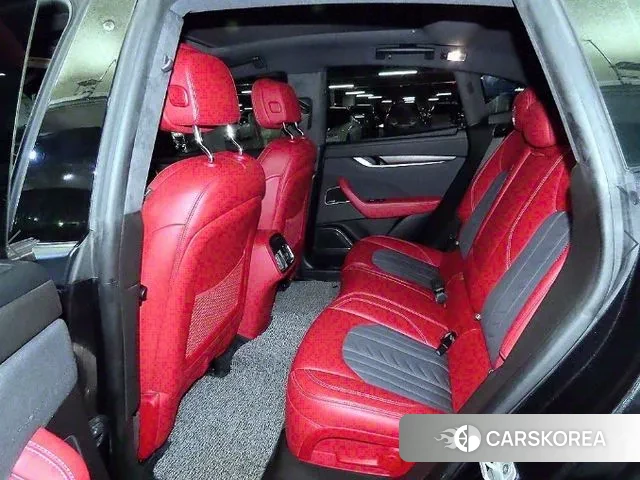 Maserati Levante id 3060421 из Кореи 17