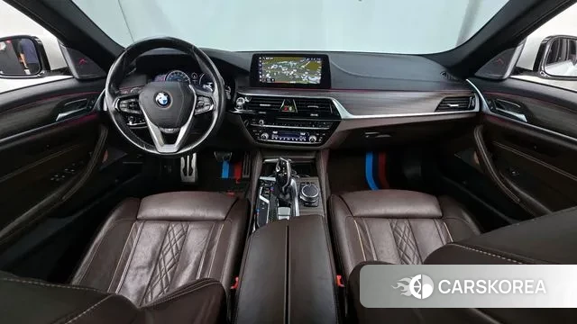 BMW 5 Series (G30) id 3019024 из Кореи 17