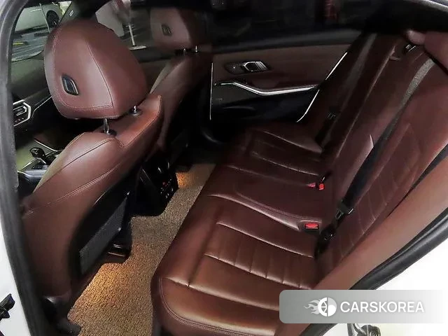 BMW 3 Series (G20) id 3656497 из Кореи 17