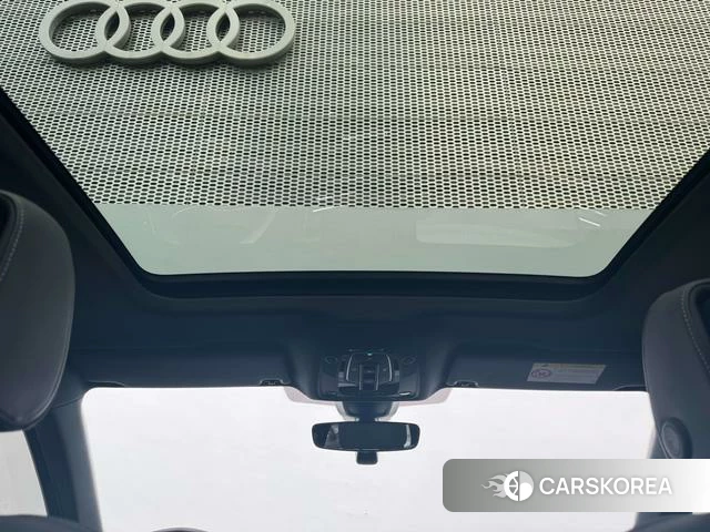 Audi Q5L id 4275391 из Китая 25