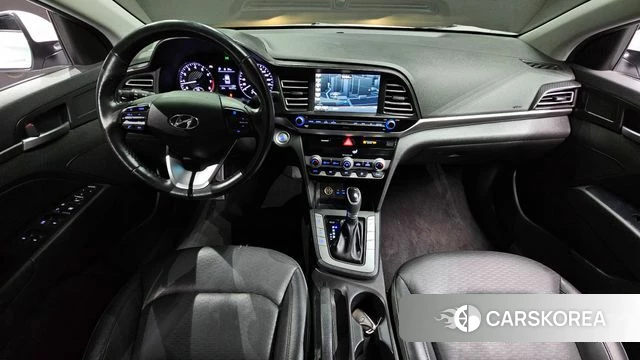 Hyundai The New Avante AD id 3936618 из Кореи 17