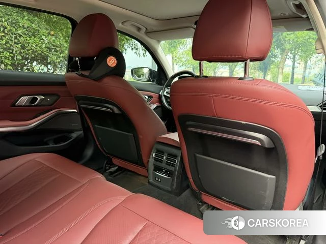 BMW 3 series id 4353703 из Китая 14