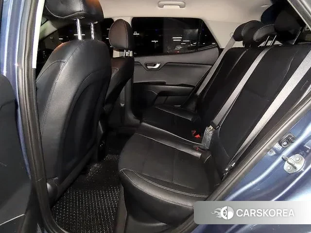 Kia Stonic id 3493762 из Кореи 16