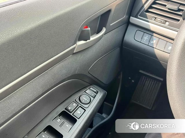 Hyundai Avante AD id 3834828 из Кореи 17