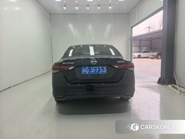 Nissan Xuan Yi id 4217526 из Китая 12
