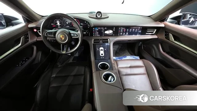 Porsche Taycan id 3373905 из Кореи 17