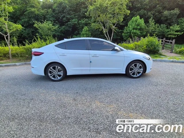 Hyundai Avante AD id 2873396 из Кореи 17