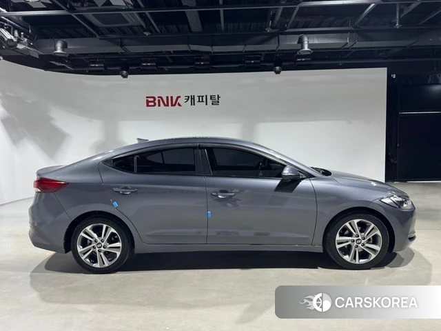 Hyundai Avante AD id 3853799 из Кореи 15