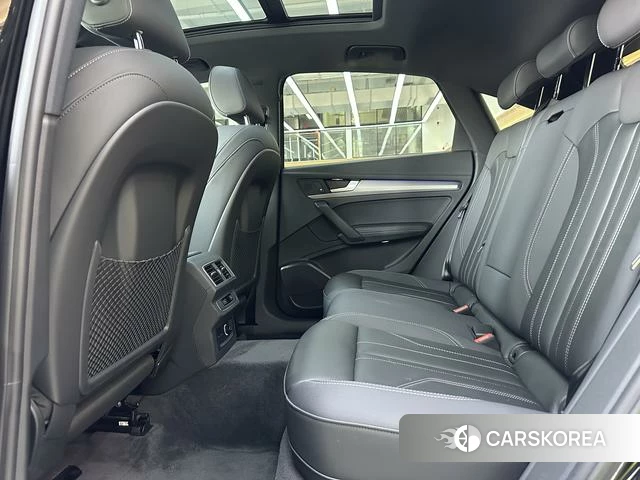 Audi Q5L Sportback id 3895939 из Китая 20