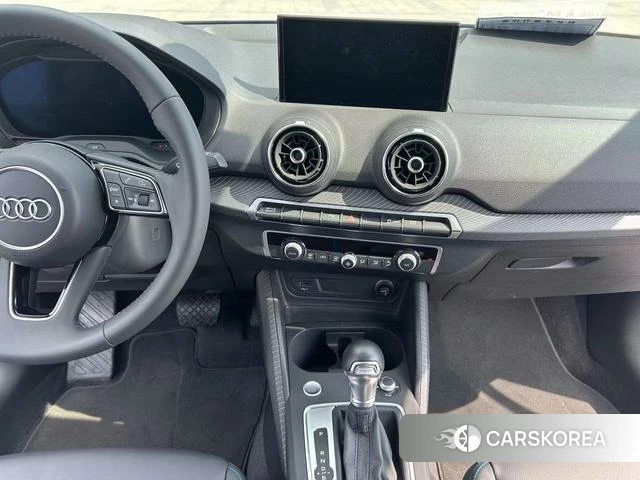 Audi Q2L e-tron id 4307125 из Китая 16