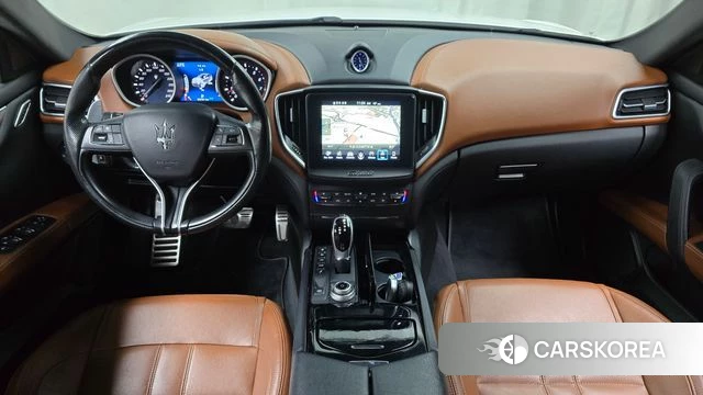 Maserati Ghibli id 3867496 из Кореи 17